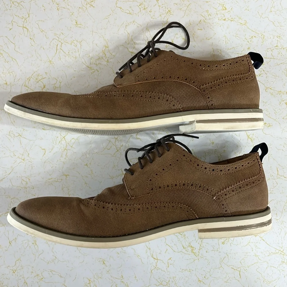 Steve Madden Oxford Casual Tan Shoe Slight Use US Size 12M